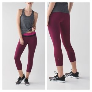 Lululemon Run: Inspire Crop II (Mesh) used but in very good condition